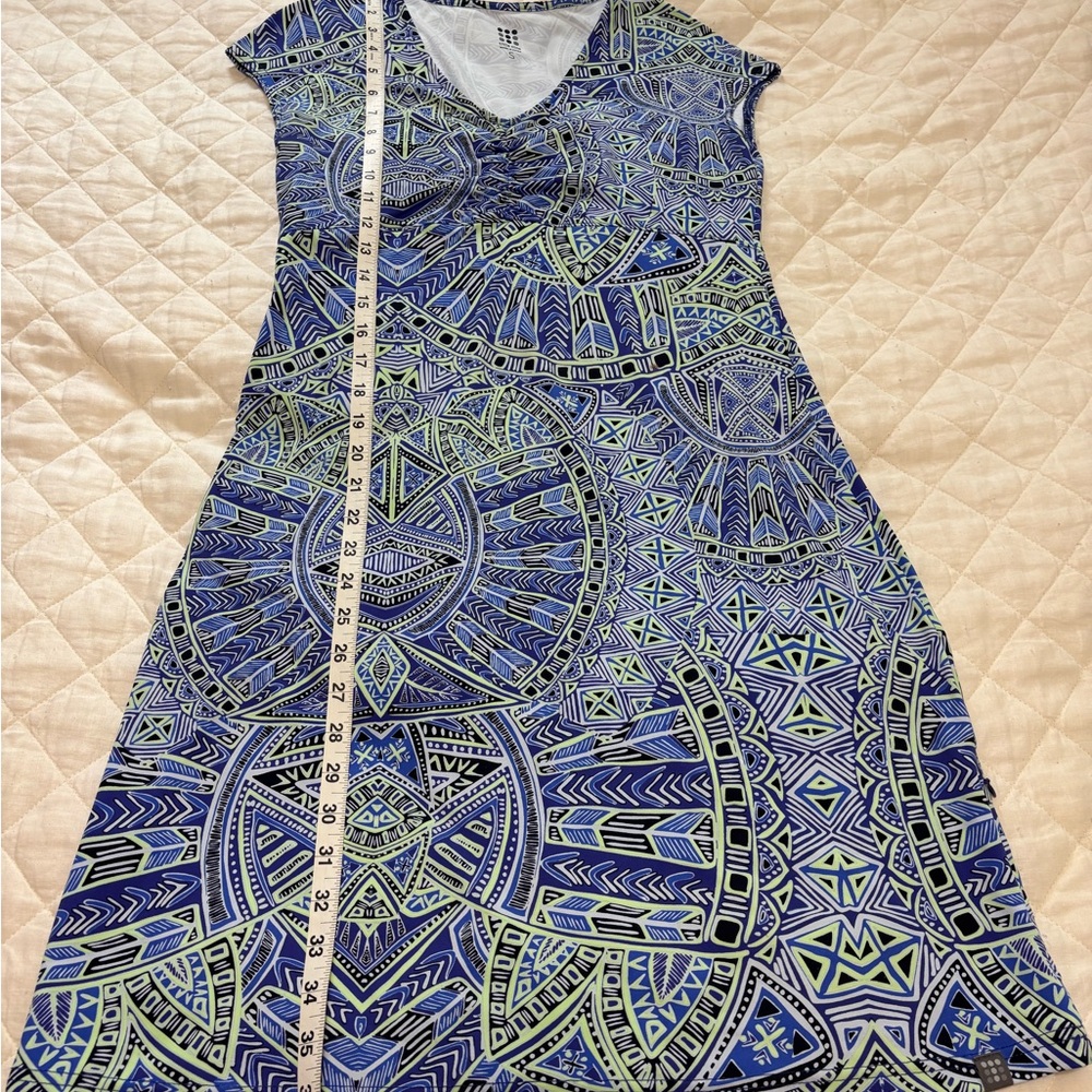 Title Nine Blue Geometric Patterned  v neck Women's Dress size S